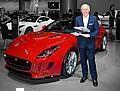 Ian Callum und sein Jaguar F-Type.  Foto:Auto-Medienportal.Net/Jaguar